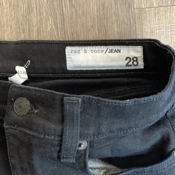 Rag & Bone 10 inch Capri Black Jeans Raw Hem Size  28 - Picture 4 of 5